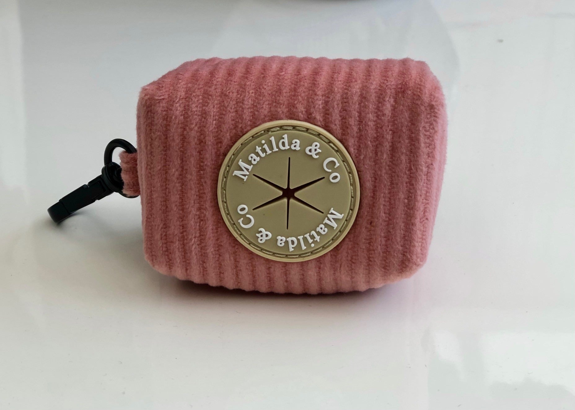 "La Vie En Rose" Poop Bag Holder image 0